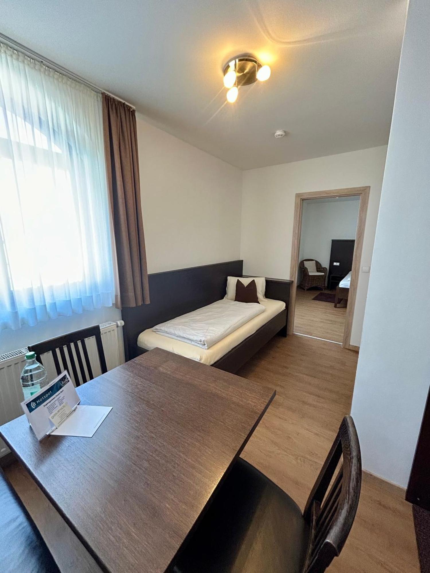 Gaestehaus Am Lindenhain Erding Dış mekan fotoğraf